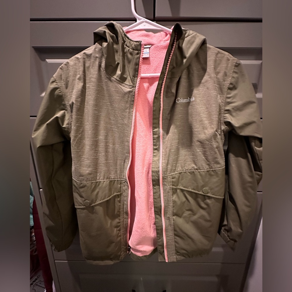 Columbia rain light jacket